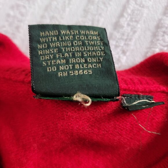 Vintage Nordstrom Mens Red V-Neck Sweater Large 100% Lambswool Pullover Cozy - Picture 4 of 7